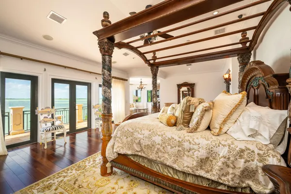 $5,750,000 | 30 Cannon Royal Drive, Key West, FL 33040