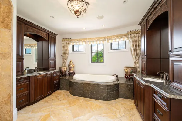 $5,750,000 | 30 Cannon Royal Drive, Key West, FL 33040