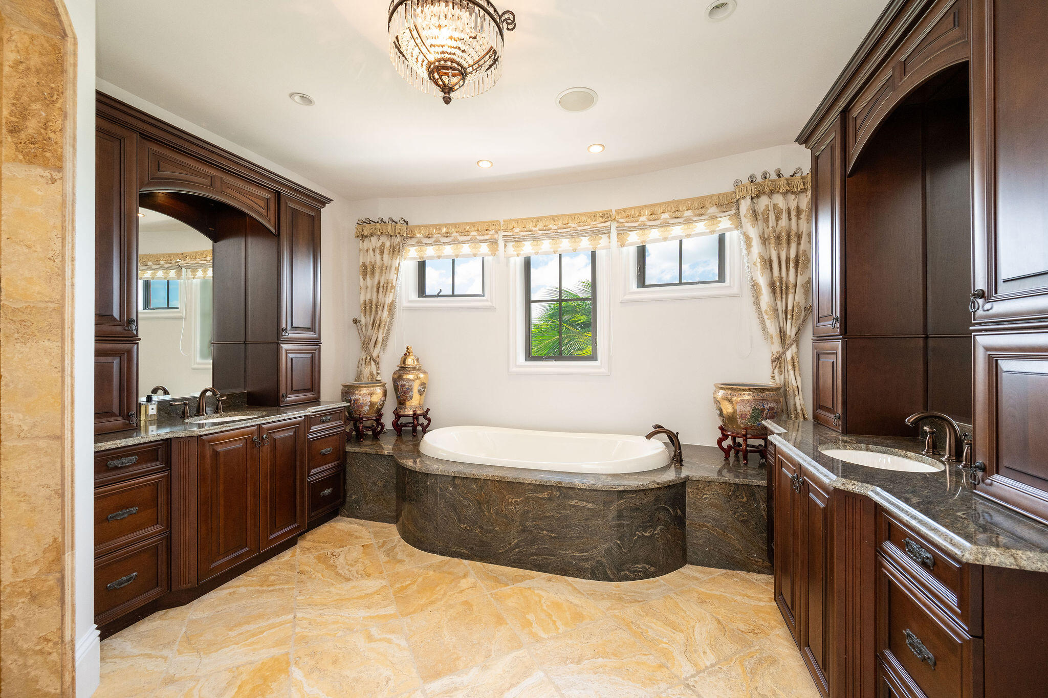 30 Cannon Royal Drive Shark Key, FL 33040 - Photo 26 of 48 PRIMARY DUAL SINKS & SOAKING TUB