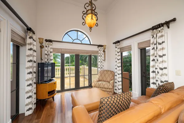 $5,750,000 | 30 Cannon Royal Drive, Key West, FL 33040