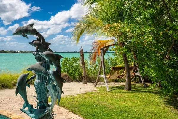 $5,750,000 | 30 Cannon Royal Drive, Key West, FL 33040