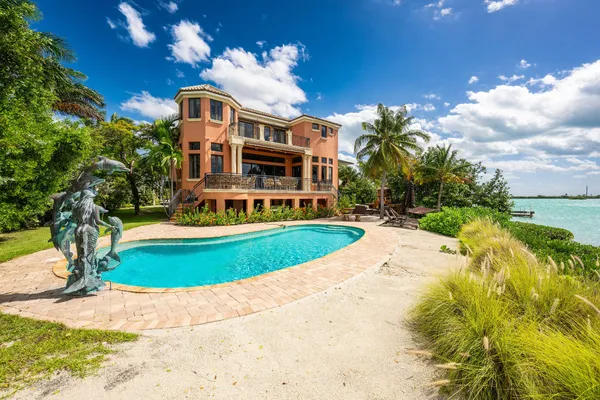 $5,750,000 | 30 Cannon Royal Drive, Key West, FL 33040