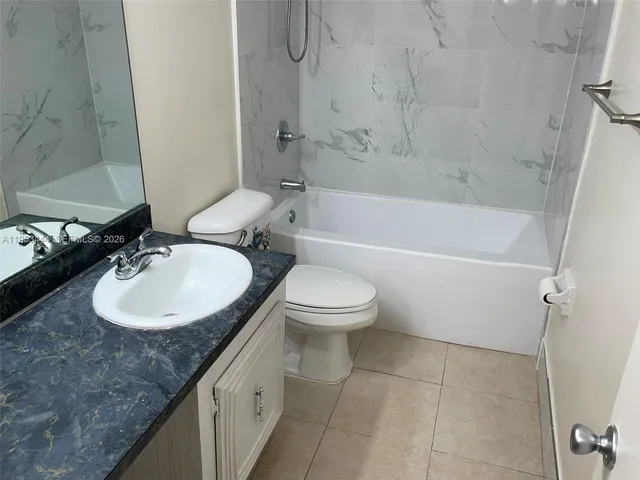 $2,400 | 5953 Northwest 25th Court, Unit 207, Sunrise, FL 33313