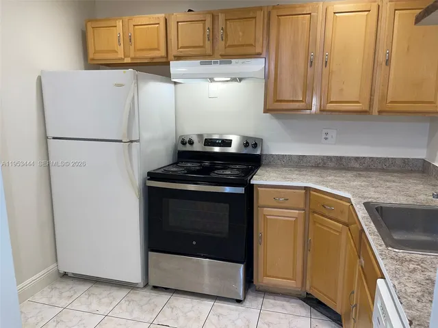 $2,400 | 5953 Northwest 25th Court, Unit 207, Sunrise, FL 33313