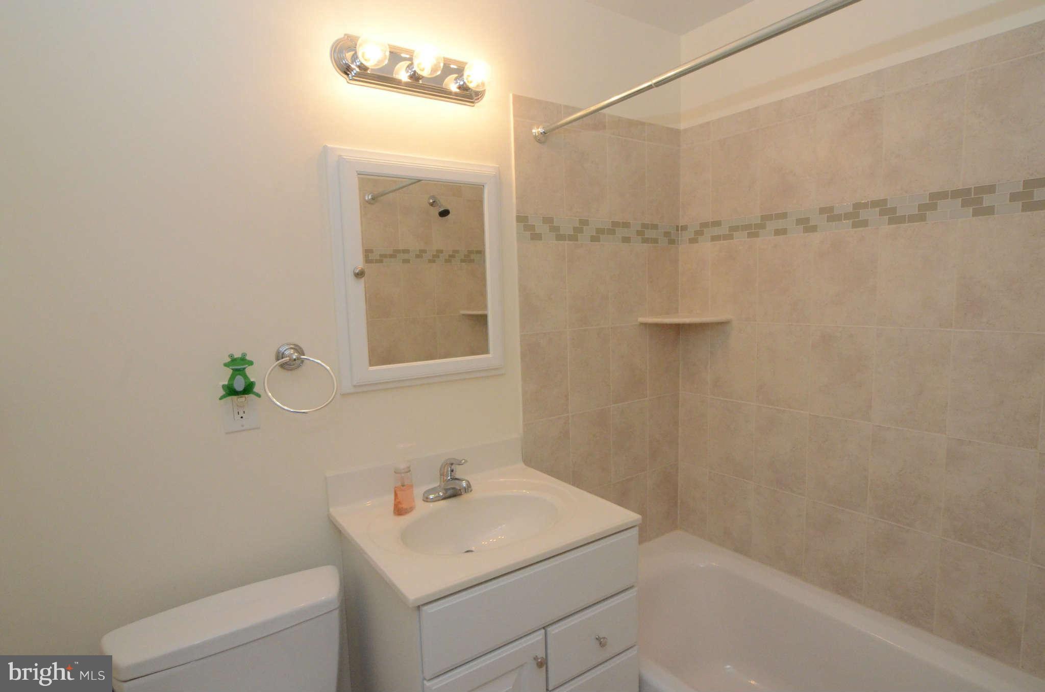 13008 Prices Distillery Road Clarksburg, MD 20871 - Photo 14 of 30 Bath