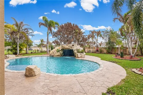 $625,000 | 1120 Amethyst Drive Southwest, Vero Beach, FL 32968