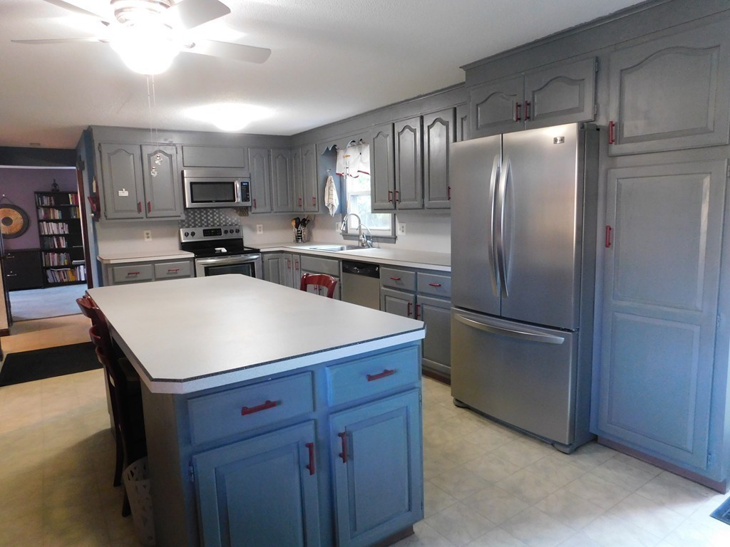 367 Gooseberry Road West Springfield, MA 01089 - Photo 13 of 30 Gallery Image 13