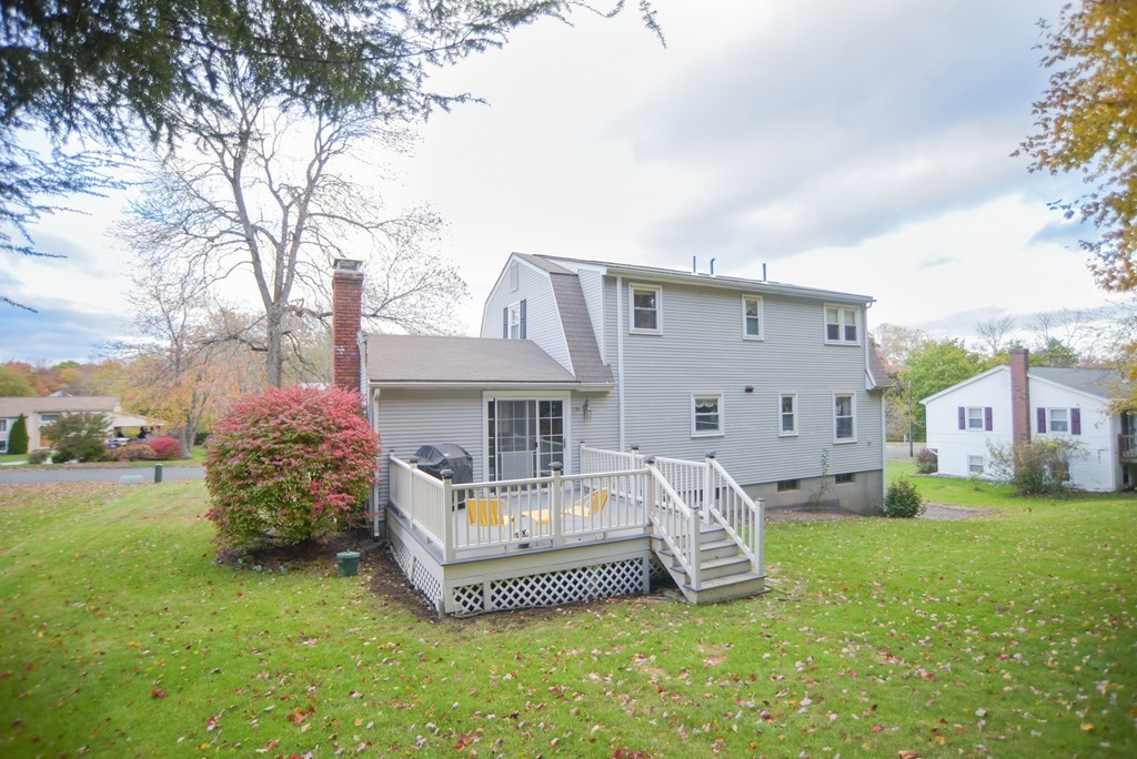 367 Gooseberry Road West Springfield, MA 01089 - Photo 4 of 30 Gallery Image 4