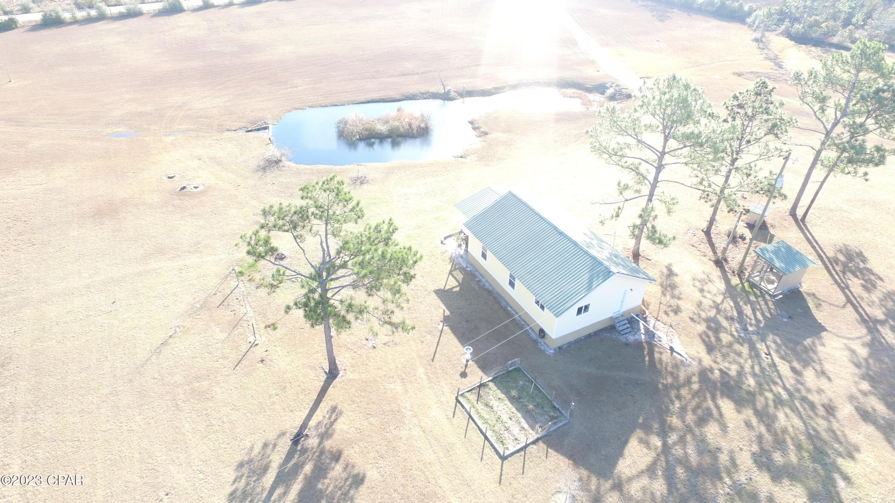23312 Lamont Road Fountain, FL 32438 - Photo 9 of 33 Gallery Image 9