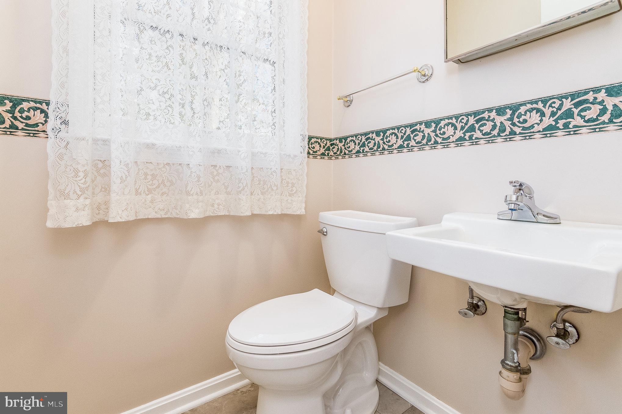 18413 Cabin Road Triangle, VA 22172 - Photo 12 of 35 Gallery Image 12
