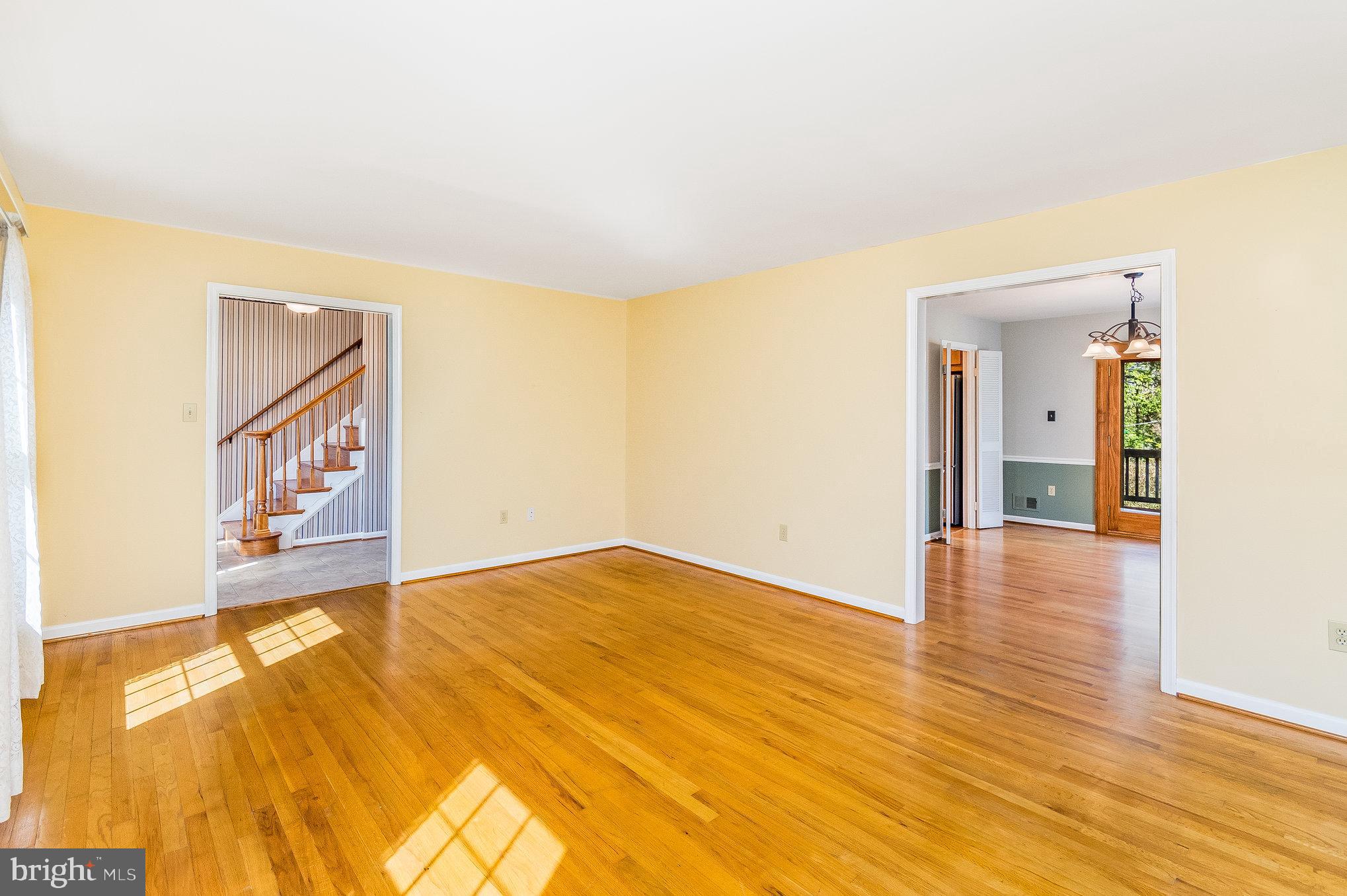 18413 Cabin Road Triangle, VA 22172 - Photo 3 of 35 Gallery Image 3