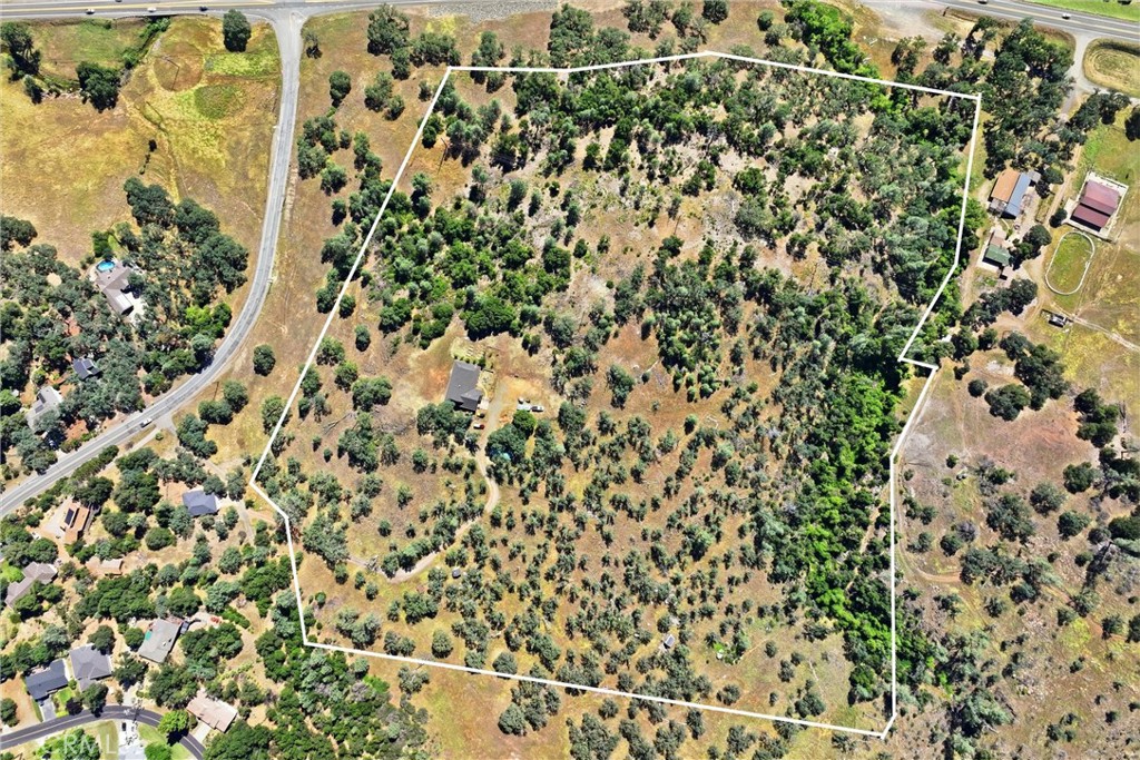 16965 Spruce Grove Road Hidden Valley Lake, CA 95467 - Photo 32 of 34 view of a yard