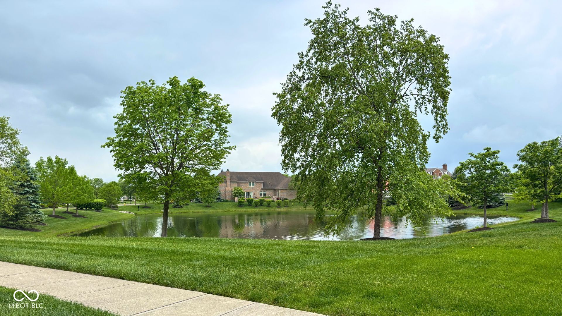 2180 Shaftesbury Road Carmel, IN 46032 - Photo 2 of 2 Gallery Image 2