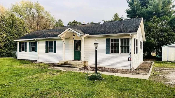 $209,900 | 6901 East 250 South, Knox, IN 46534