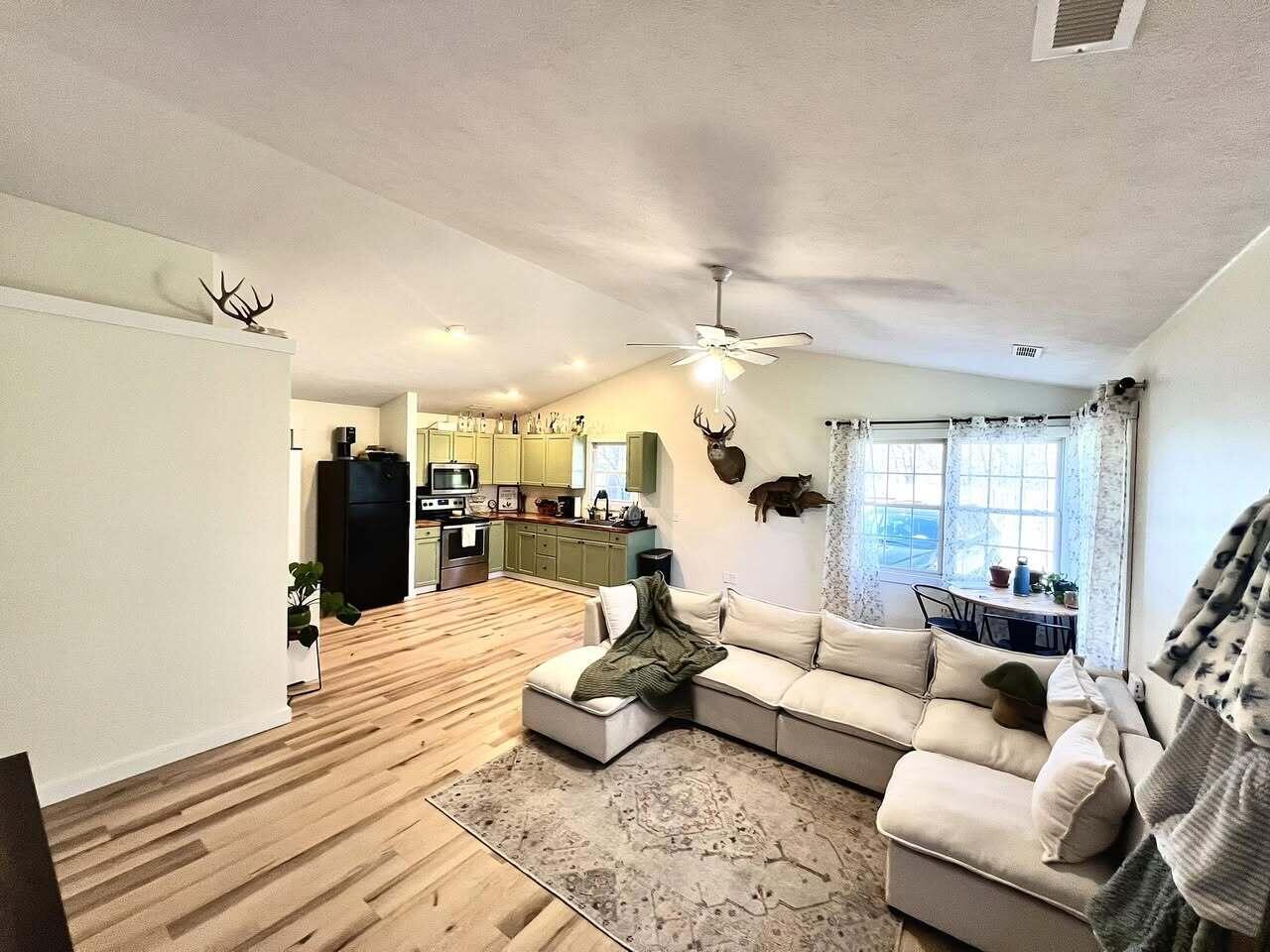 6901 East 250 South Knox, IN 46534 - Photo 5 of 12 1280x960