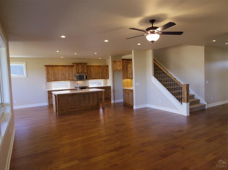 61084 Manhae Loop Bend, OR 97702 - Photo 21 of 23 Photo of same floor plan but different h