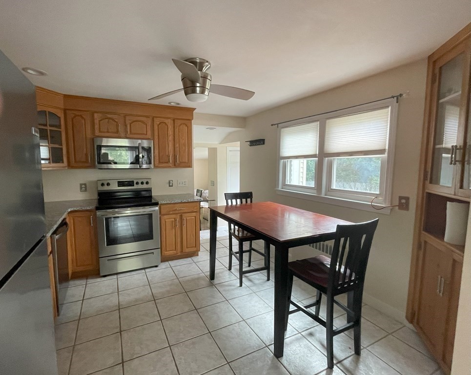 10 Karen Road Woburn, MA 01801 - Photo 3 of 10 Gallery Image 3