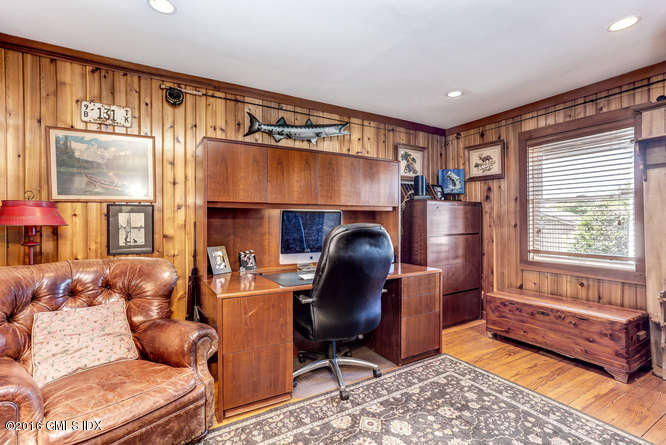 16 Apache Place Riverside, CT 06878 - Photo 14 of 27 a living room with furniture and a window
