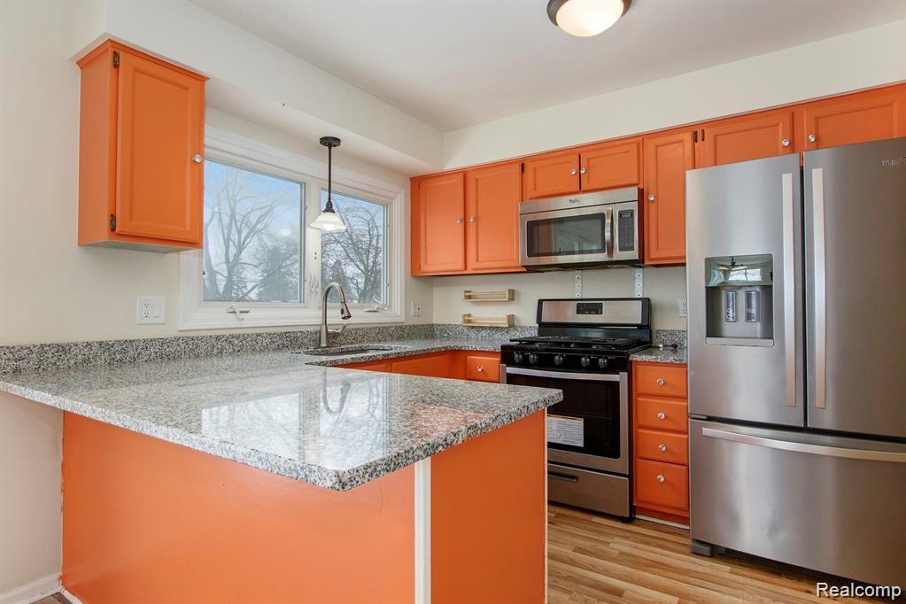 1615 Colony Drive Rochester Hills, MI 48307 - Photo 9 of 28