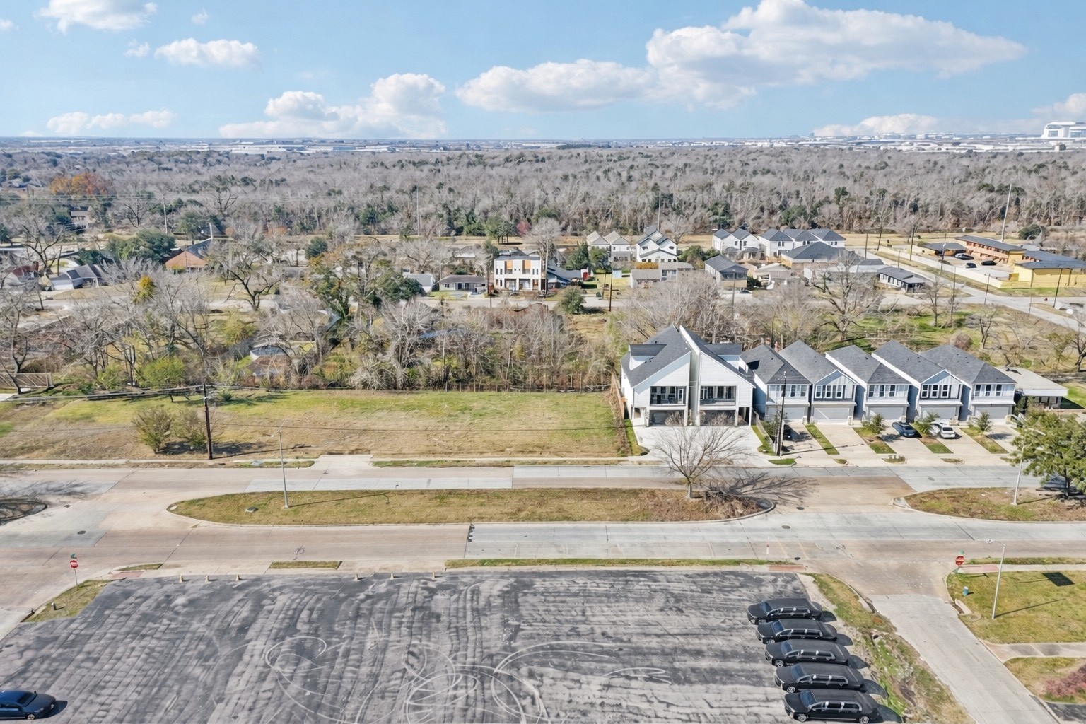 9030 Scott Street Houston, TX 77051 - Photo 3 of 8