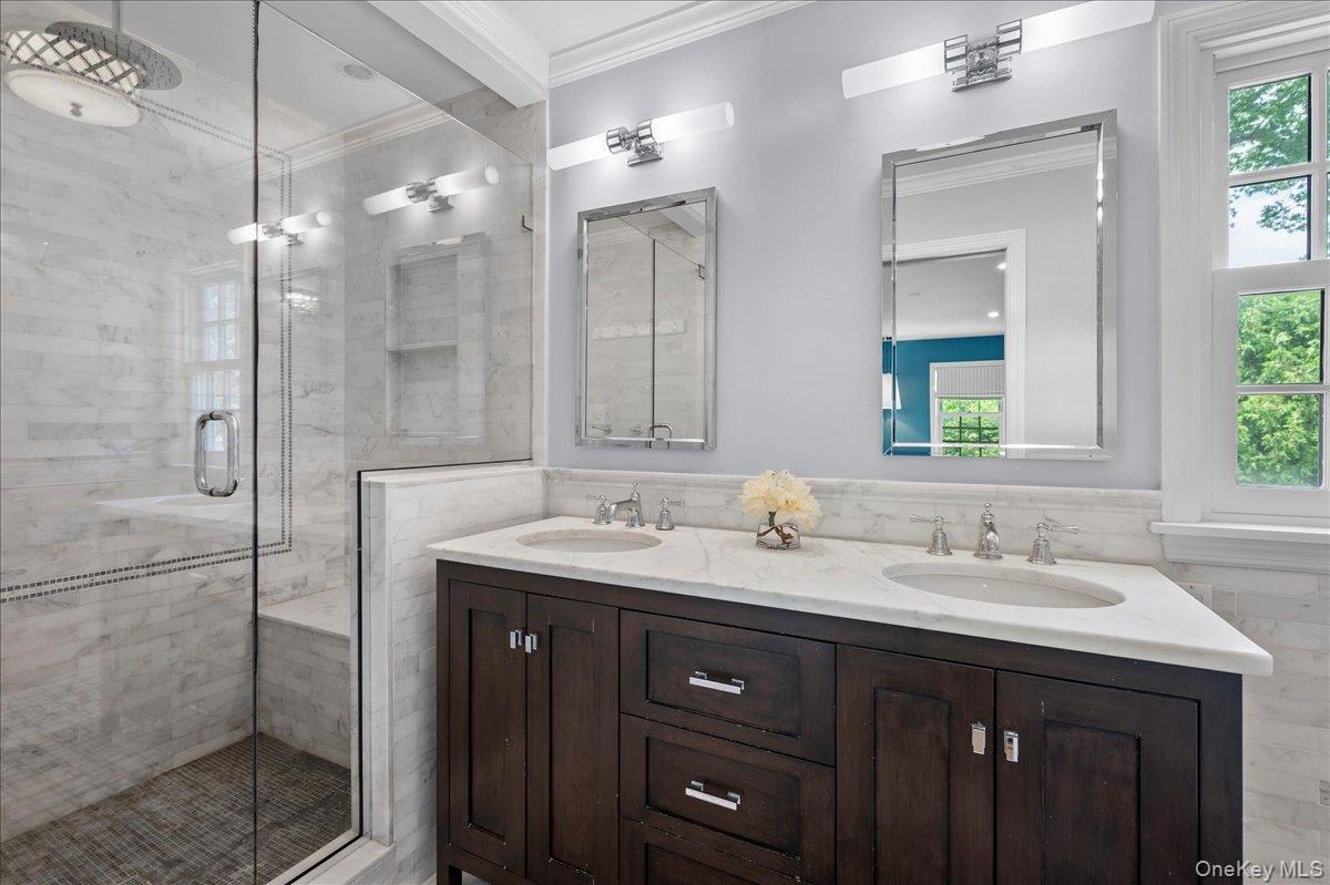 150 Kingsbury Road New Rochelle, NY 10804 - Photo 17 of 34