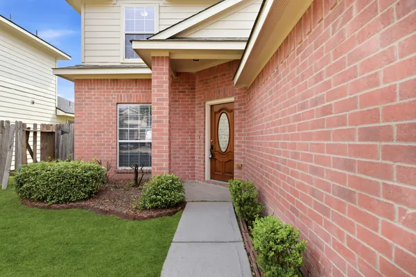 $1,800 | 14022 Crestbourne Court, Houston, TX 77014