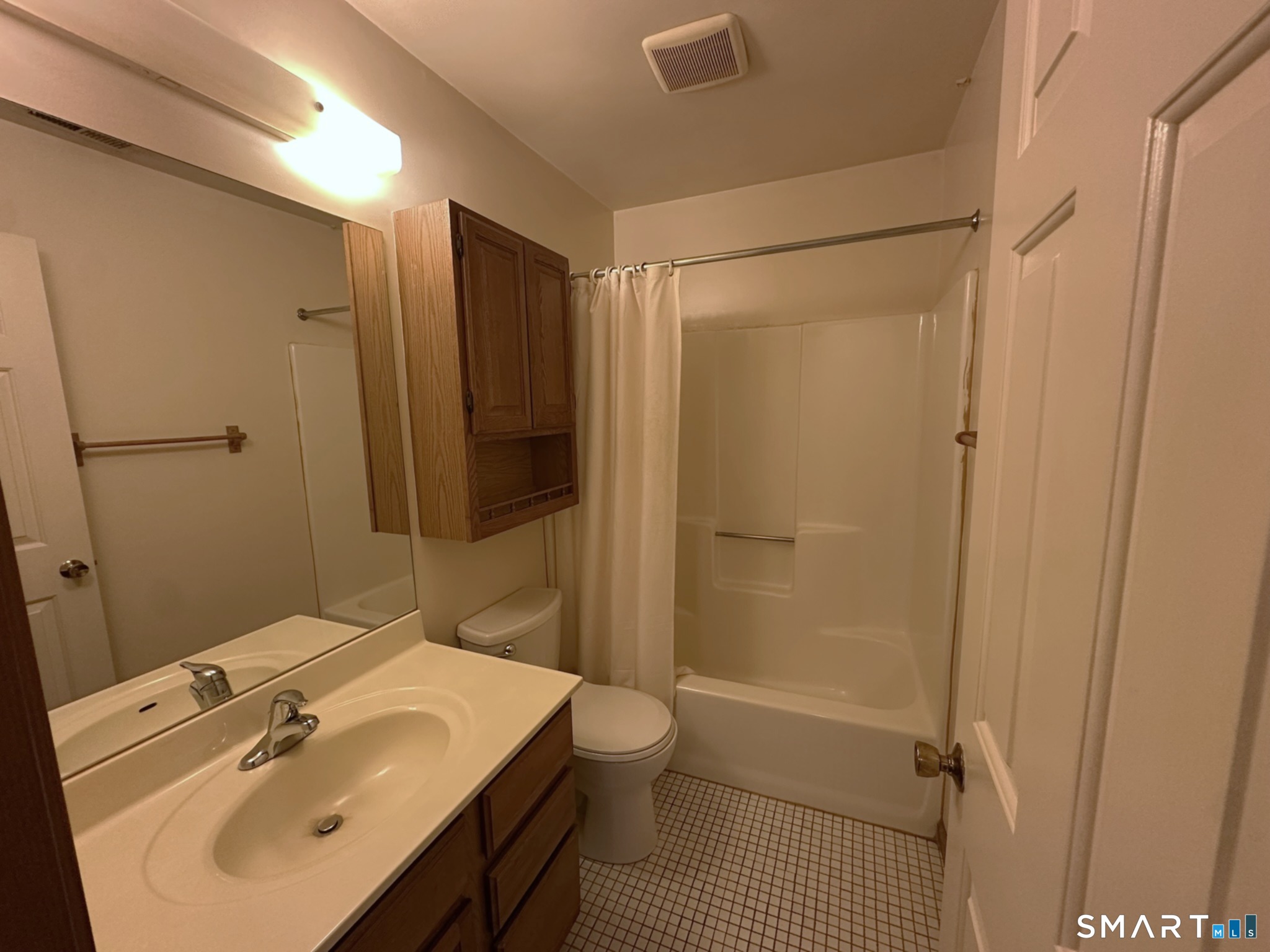 380 Hitchcock Road, Unit 60 Waterbury, CT 06705 - Photo 28 of 40