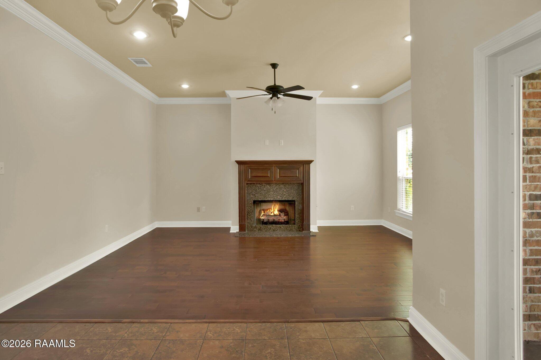 113 Arrowwood Road Youngsville, LA 70592 - Photo 5 of 31 Living Room