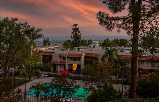 $849,900 | 9418 Via Patricia, Unit 30, Burbank, CA 91504