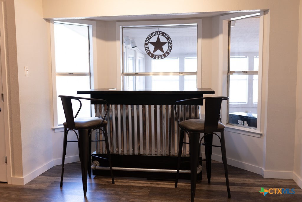 188 Cavalry Road Victoria, TX 77905 - Photo 12 of 26 a view of a chairs in a room