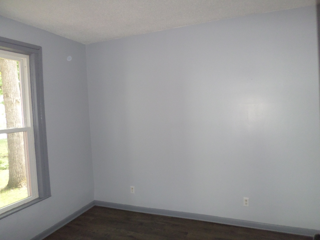 922 Fulton Avenue Rochester, IN 46975 - Photo 7 of 11