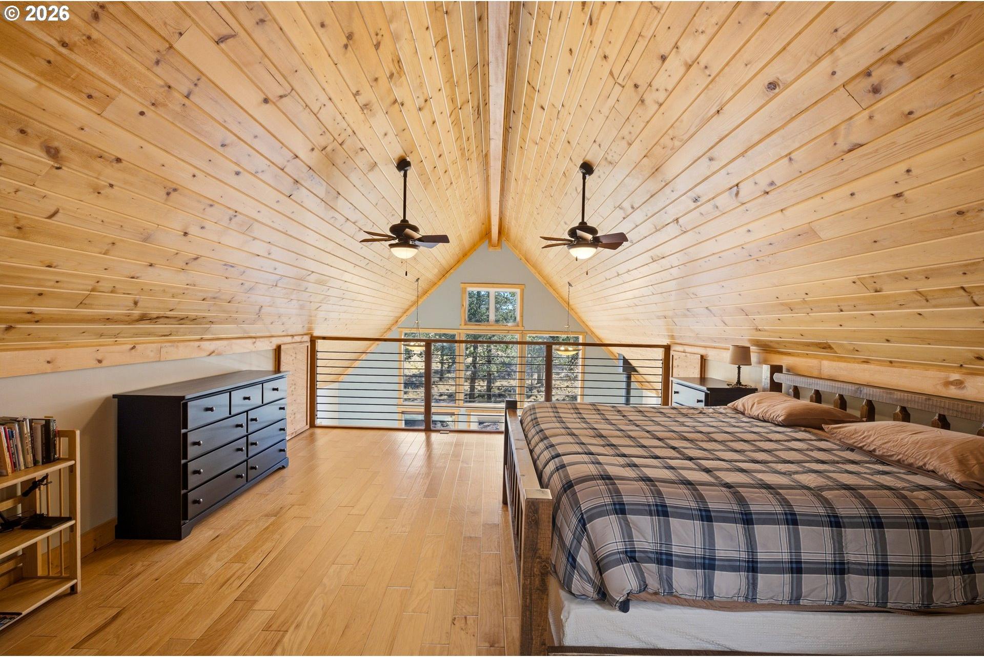 10345 Rider Court La Pine, OR 97739 - Photo 21 of 35 Primary Bedroom
