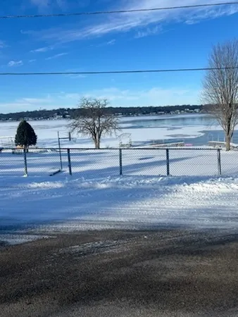 $250,000 | 7718 Beach Road, Wonder Lake, IL 60097