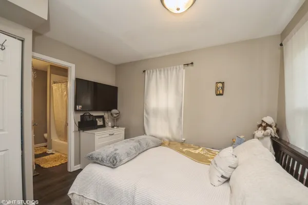 $250,000 | 7718 Beach Road, Wonder Lake, IL 60097