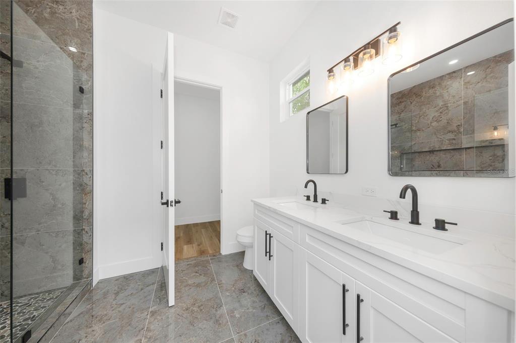 303 Archimedes Street Dunedin, FL 34698 - Photo 16 of 44