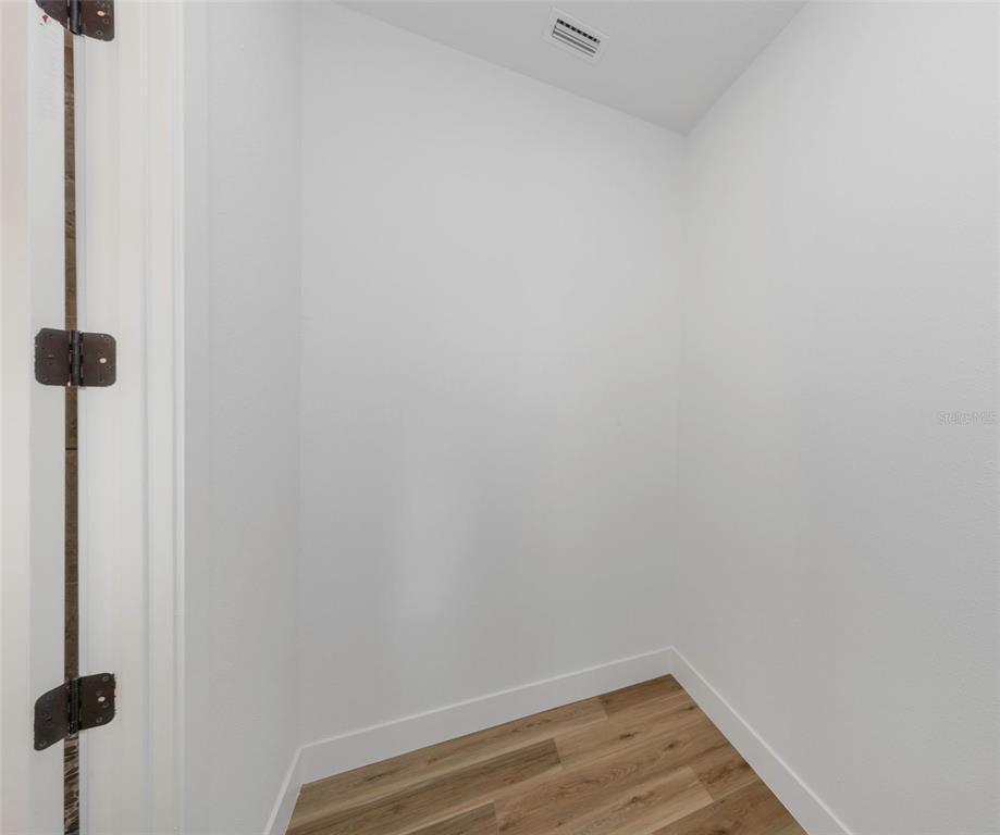 303 Archimedes Street Dunedin, FL 34698 - Photo 19 of 44