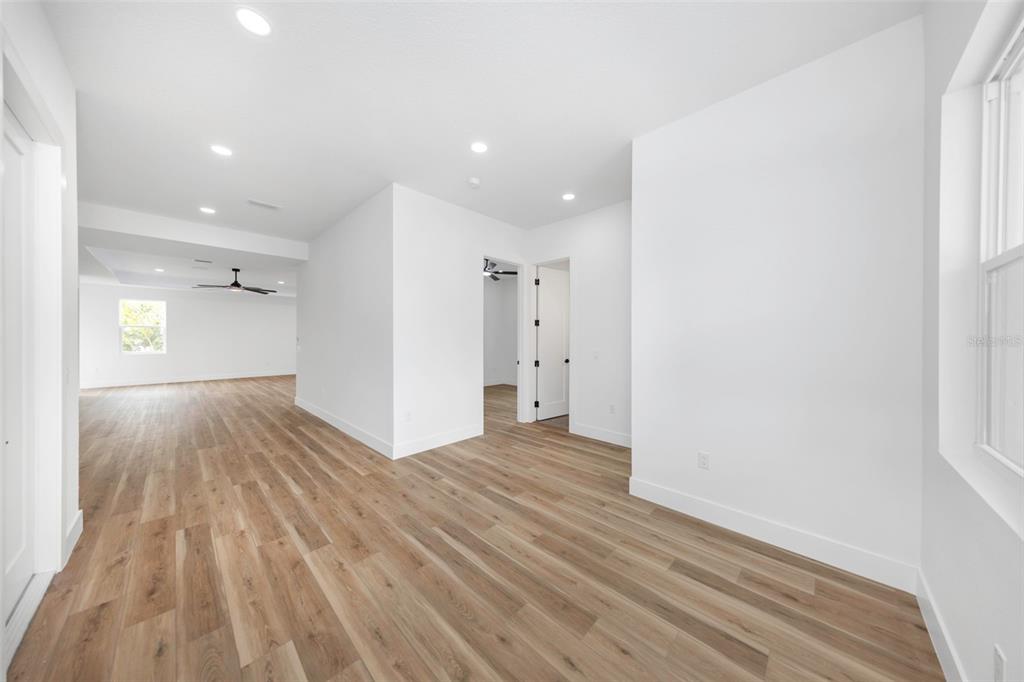 303 Archimedes Street Dunedin, FL 34698 - Photo 21 of 44