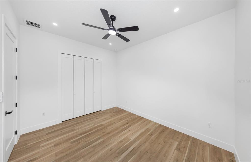 303 Archimedes Street Dunedin, FL 34698 - Photo 28 of 44