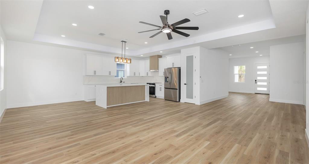 303 Archimedes Street Dunedin, FL 34698 - Photo 5 of 44