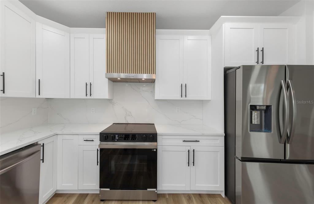 303 Archimedes Street Dunedin, FL 34698 - Photo 8 of 44