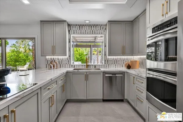 $1,385,000 | 3172 East San Martin Circle, Palm Springs, CA 92264