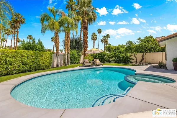 $1,385,000 | 3172 East San Martin Circle, Palm Springs, CA 92264