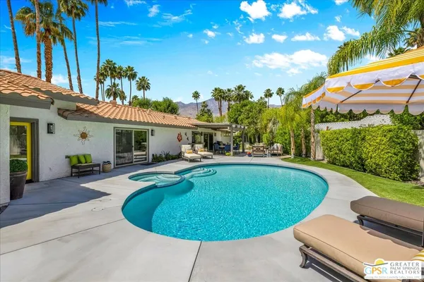 $1,385,000 | 3172 East San Martin Circle, Palm Springs, CA 92264