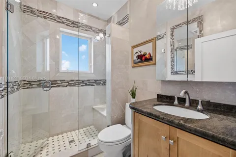 $800,000 | 1314 Southeast 1st Avenue, Fort Lauderdale, FL 33316