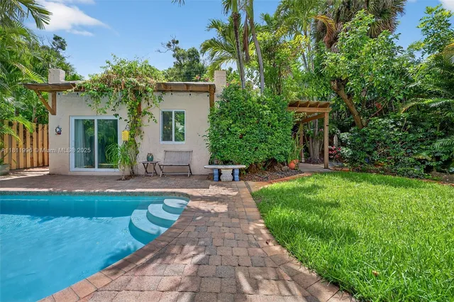 $850,000 | 1314 Southeast 1st Avenue, Fort Lauderdale, FL 33316