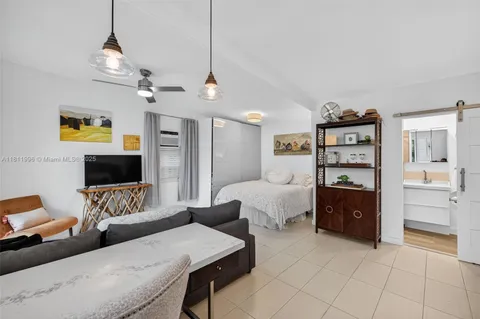 $850,000 | 1314 Southeast 1st Avenue, Fort Lauderdale, FL 33316