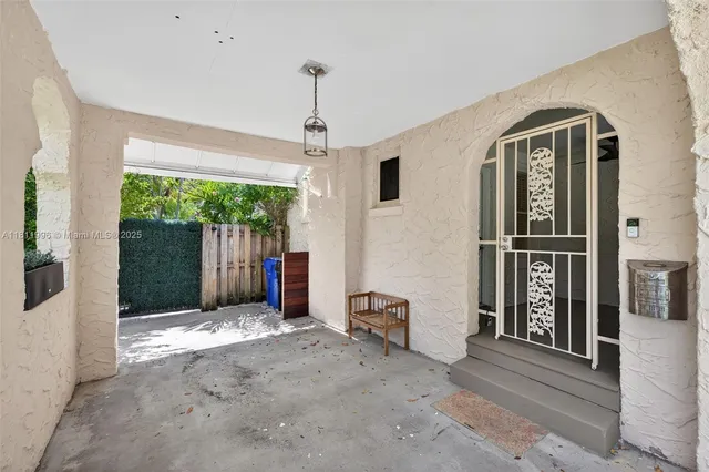 $850,000 | 1314 Southeast 1st Avenue, Fort Lauderdale, FL 33316