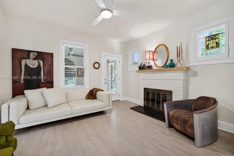 $800,000 | 1314 Southeast 1st Avenue, Fort Lauderdale, FL 33316