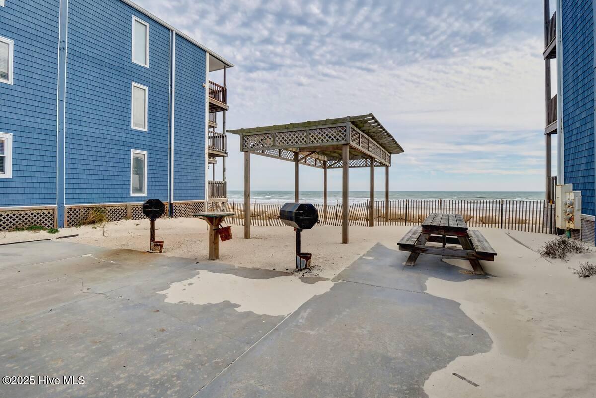 2264 New River Inlet Road, Unit 301 North Topsail Beach, NC 28460 - Photo 20 of 26 8bf9cfa3-3b0e-4a00-b20c-67ca1c426f4b