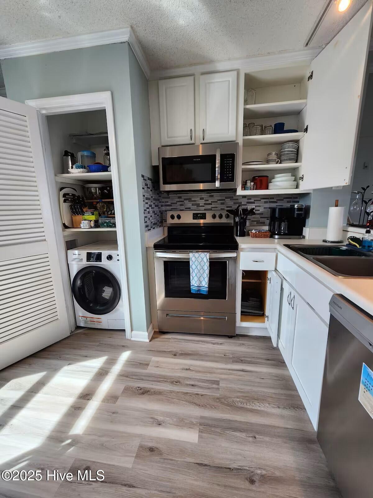 2264 New River Inlet Road, Unit 301 North Topsail Beach, NC 28460 - Photo 8 of 26 8318d25e-a07b-4875-8b37-91c64db86794